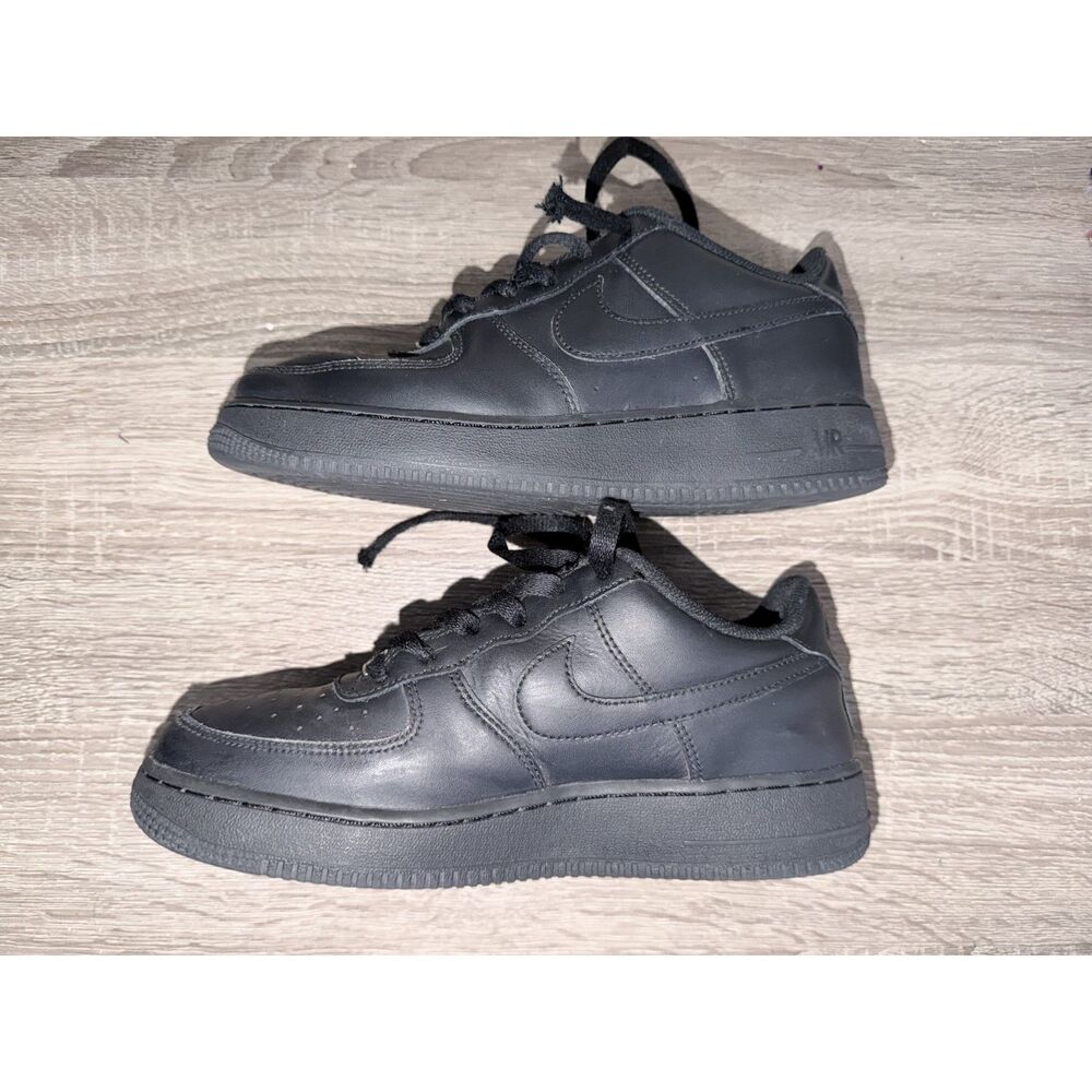 Air Force 1 Low LE Triple Black 2020 6.5 Kid 8 Women 6.5 Men Casual AF1 Sneakers - Picture 7 of 8